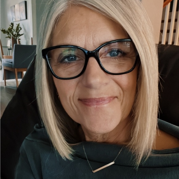 laurajdake